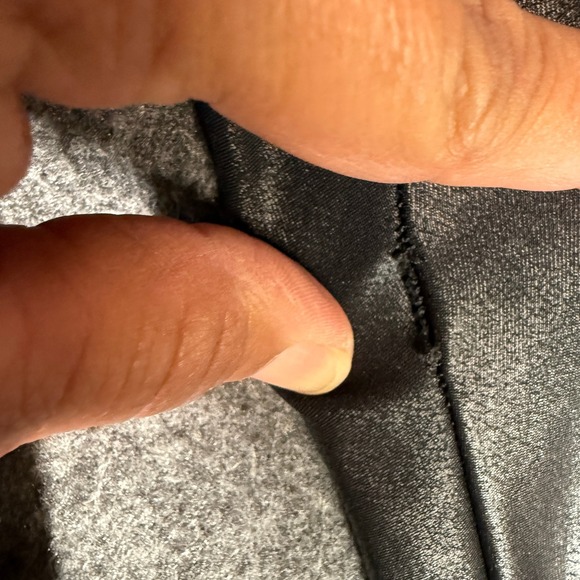 Spanx Faux Leather Moto Leggings Black High Waist Ribbed Panels Medium M - Picture 8 of 9